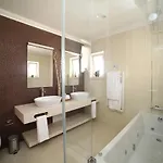 Vila Casa Coralea